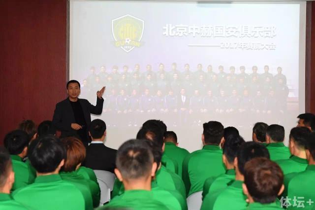 凯恩已是德甲首赛季进球第3多的拜仁球员，仅少于托尼、马凯北京时间今天晚上，拜仁将在德甲第14轮比赛中客场对阵法兰克福。